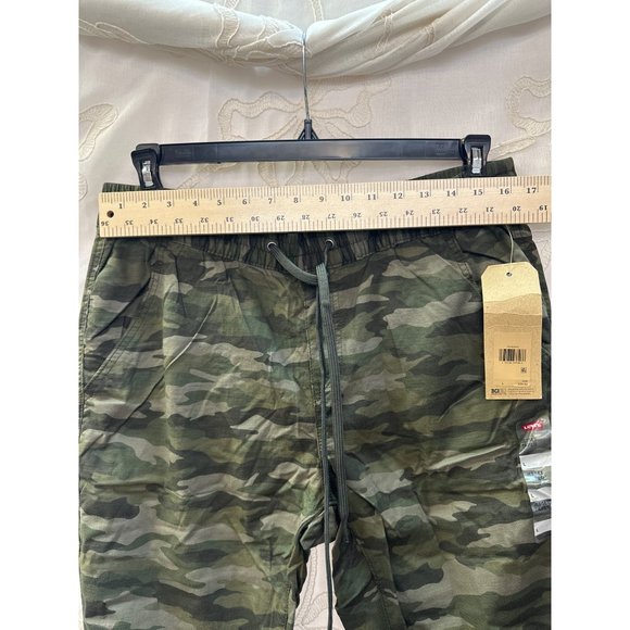 NWT Levi's Green Camo Joggers Large - Picture 7 of 9